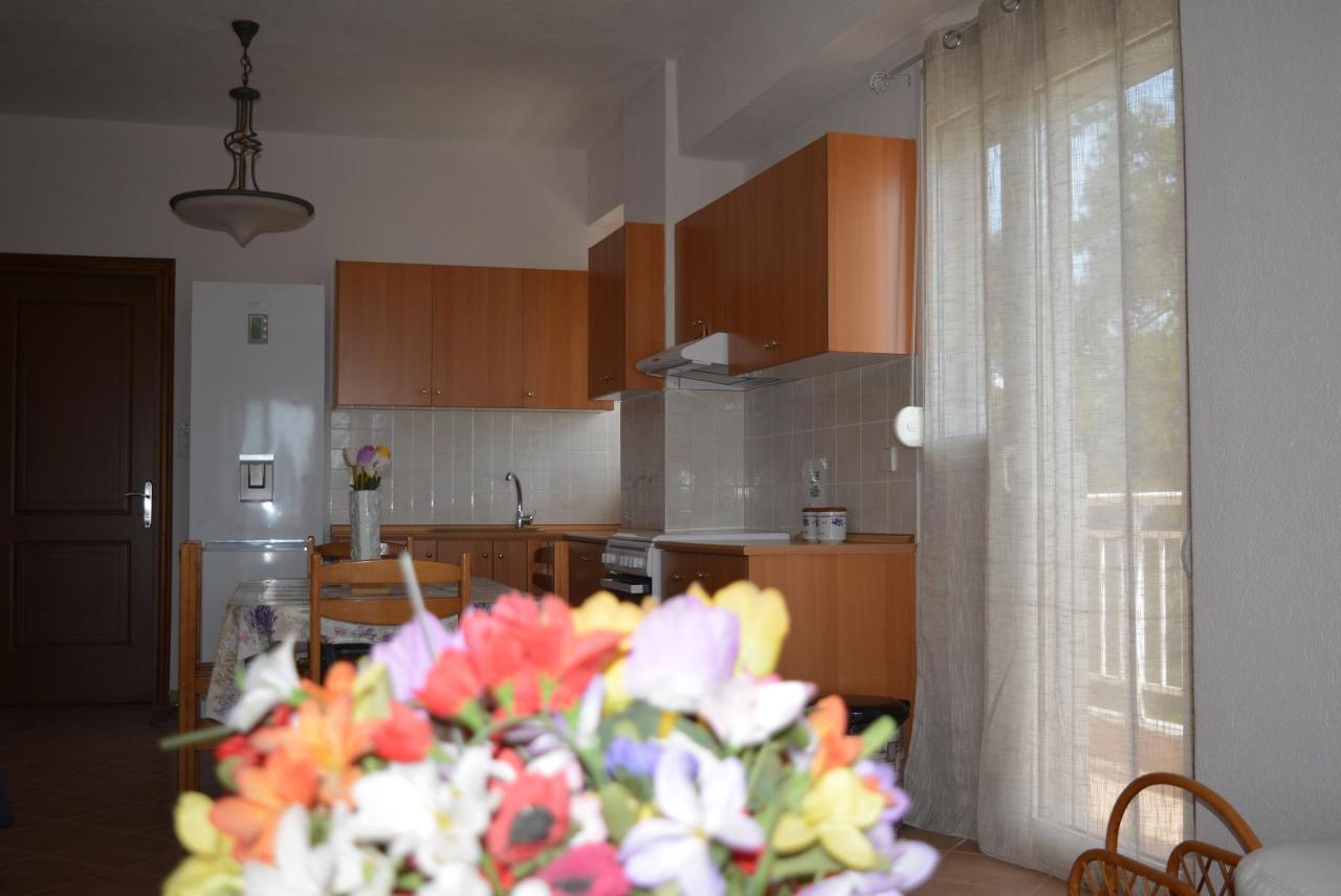 Panos Apartments غيراكيني المظهر الخارجي الصورة