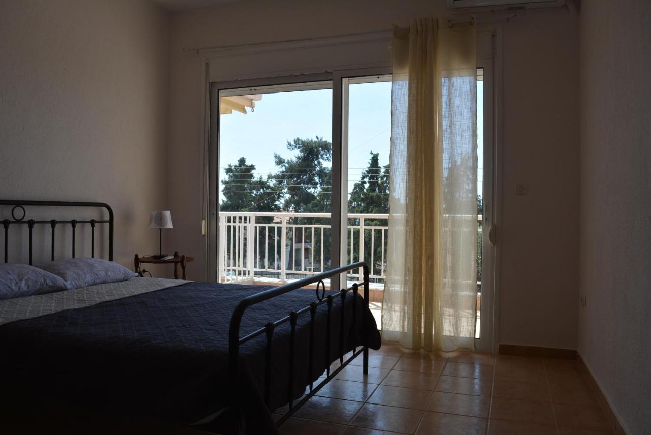 Panos Apartments غيراكيني المظهر الخارجي الصورة