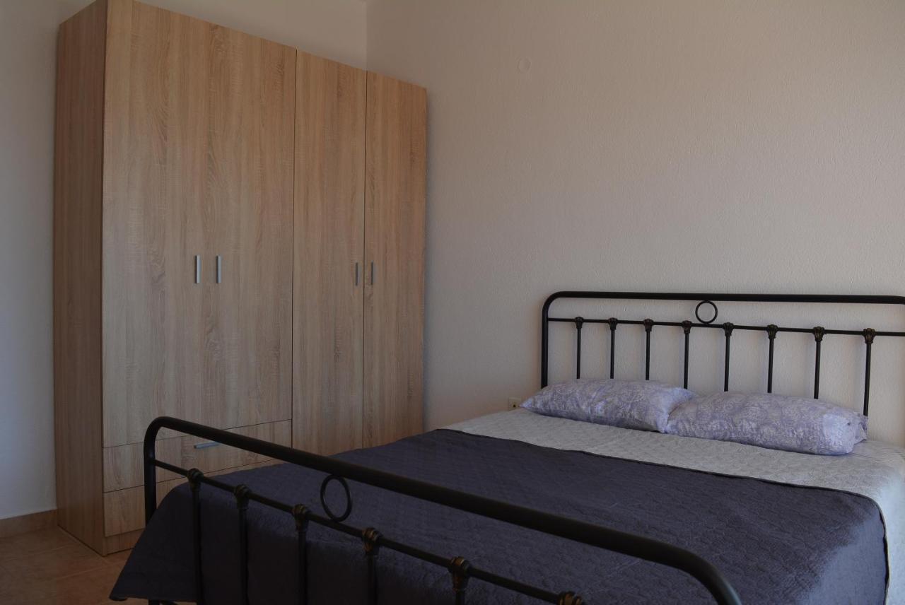 Panos Apartments غيراكيني المظهر الخارجي الصورة